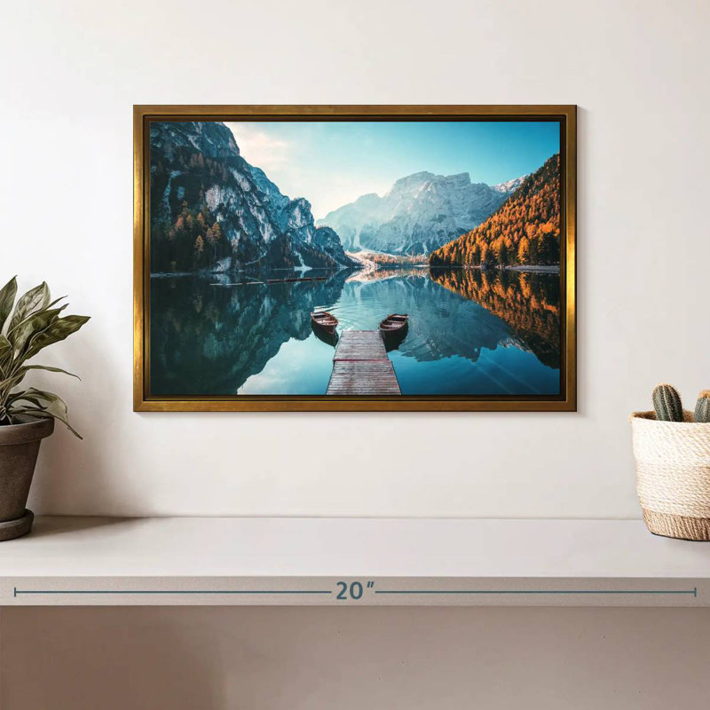 Jetée du lac Braies, Cadre flottant doré, 13 po x 9 po
