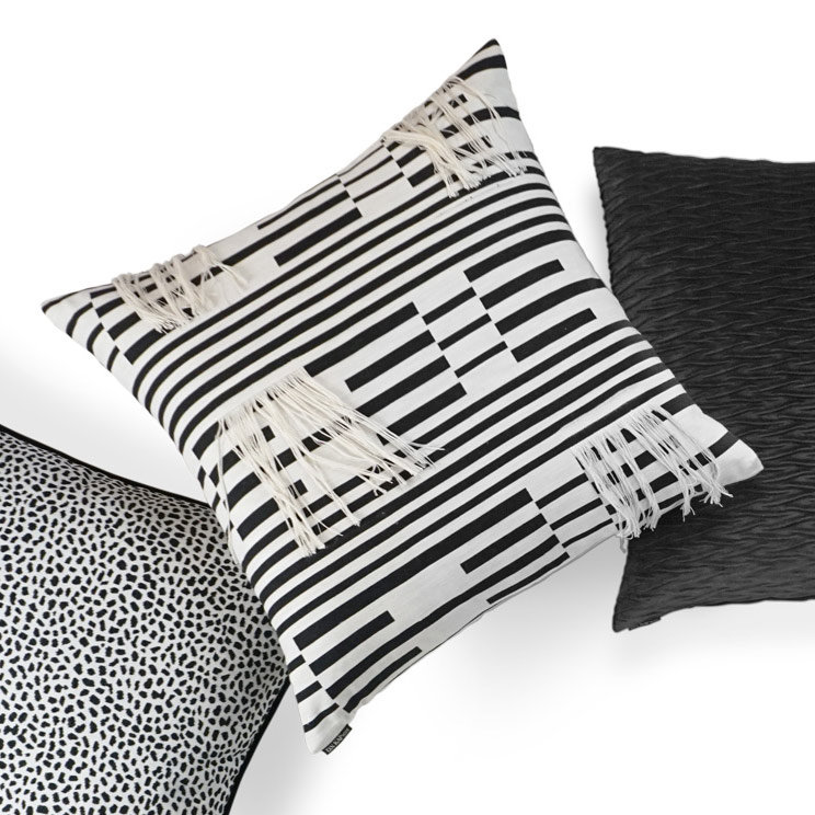 Loose Ends Pillow Cover & Insert, Square 36"
