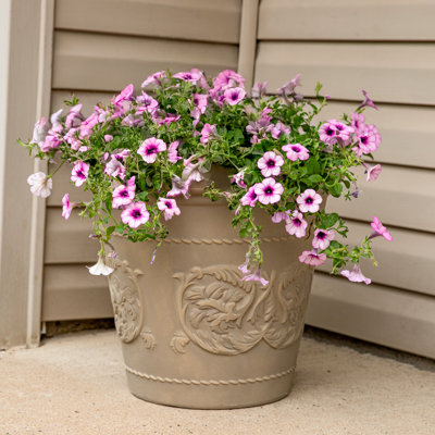 Pot de fleurs d'extérieur rond en polyrésine sable 19,5 po x 19,5 po x 17,5 po Kehlani - beige patiné - ensemble de 4