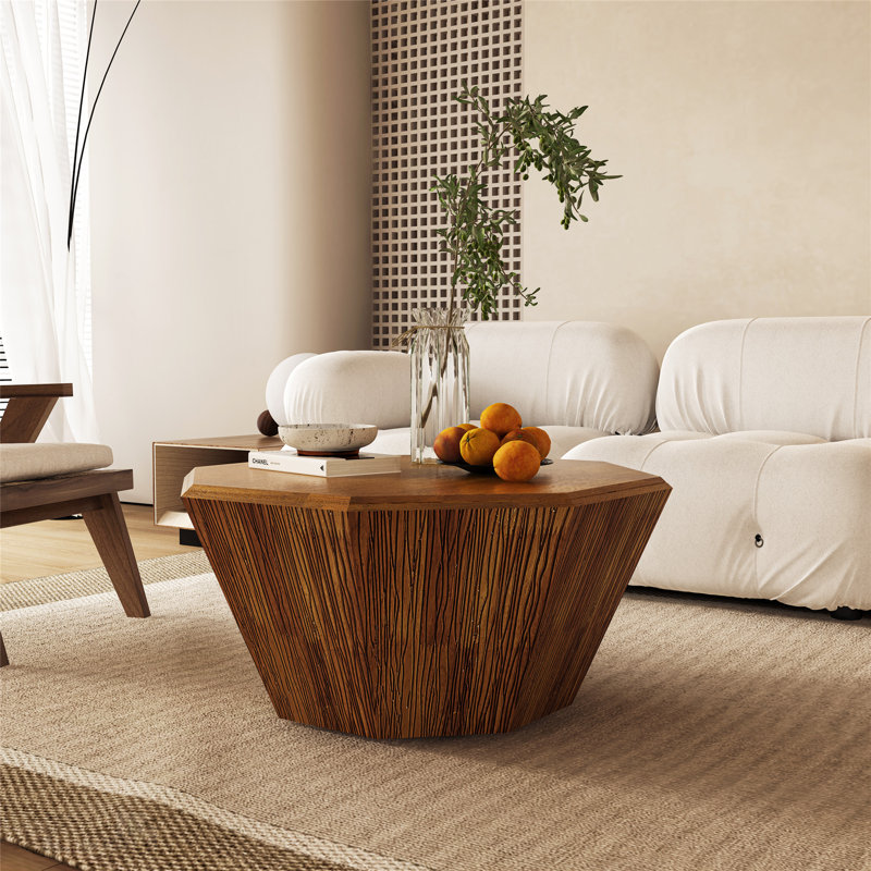 Charmante table basse octogonale en bois d'hévéa de conception durable et polyvalente pour le salon et la chambre à coucher