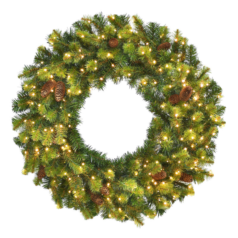 DELUXE VILLAGE MIX PINE WREATH