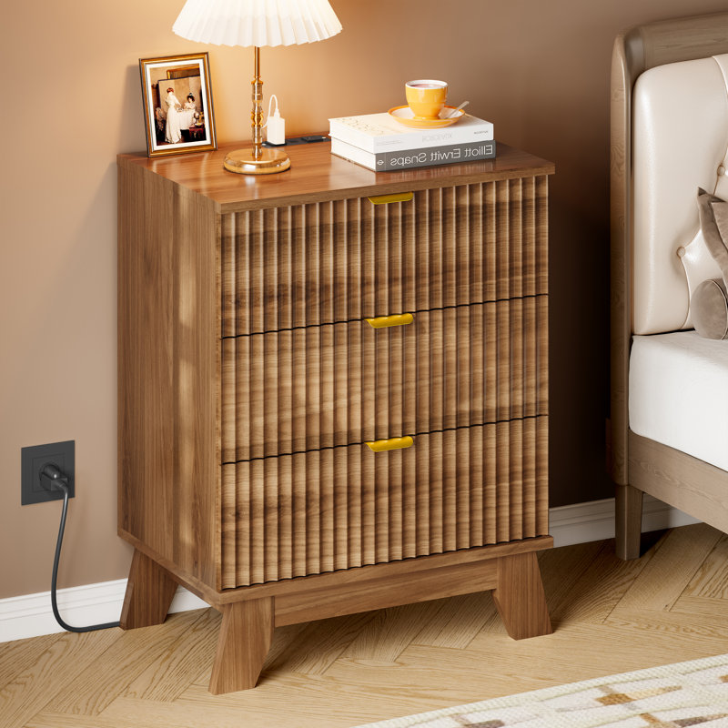 3-Drawer Nightstand with USB Hub, Fluted Design, Natural Oak Finish for Bedroom, Dorm, Apartment, Brown