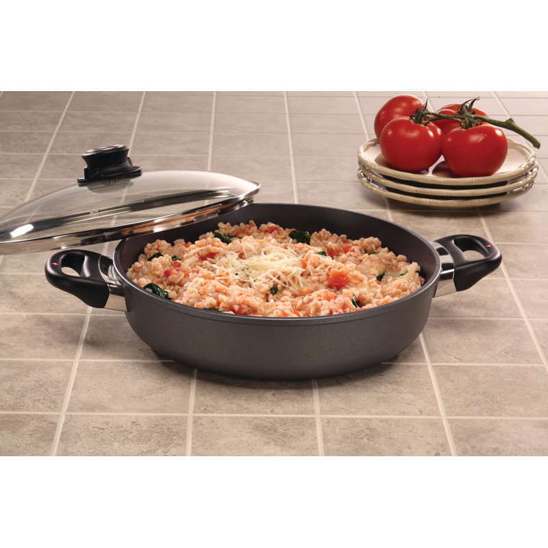 Saute Pan with Lid, 3.7 Quarts