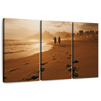 Gillard Ipanema Beach Couple