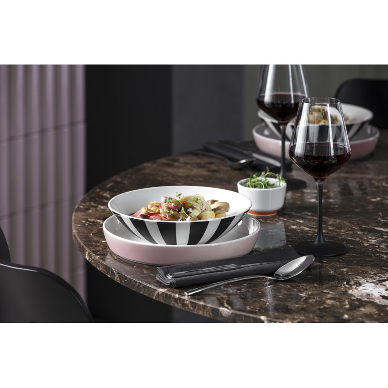 Villeroy & Boch Memphis Collection Large Bowl, Premium Porcelain, Made in Germany, Generous 21 oz Capacity, 8.5 in Diameter, Dishwasher & Microwave Safe, Black-White Striped Geometric Design, Perfect for Salad or Fruit