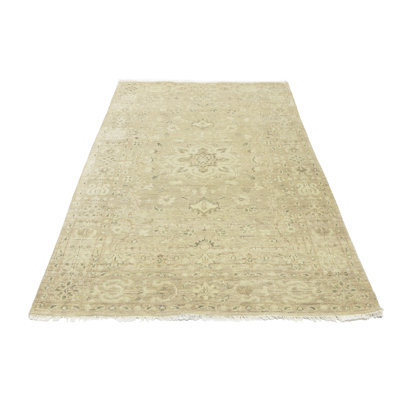 Elanda Muted Wool Floral Oriental Rug