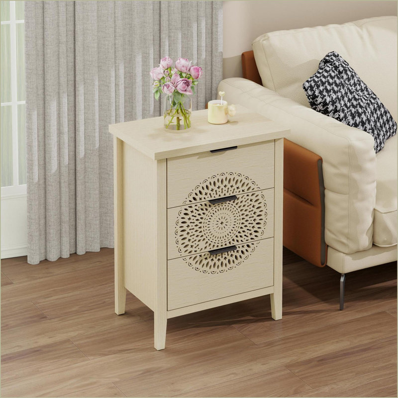 Armoires: commode à 3 tiroirs avec design creux Poignées en métal noir | Moderne | Panneau de particules et panneau de fibres à densité moyenne