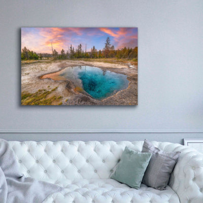 «Thermal Sunset - Yellowstone National Park» par Darren White, estampe numérique sur toile