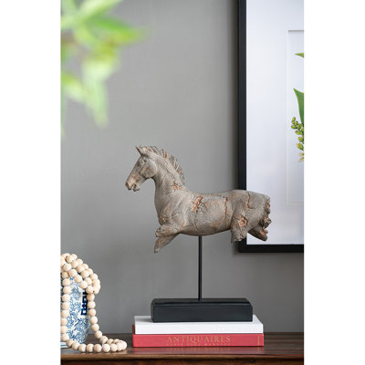 Figurine / sculpture Lionel