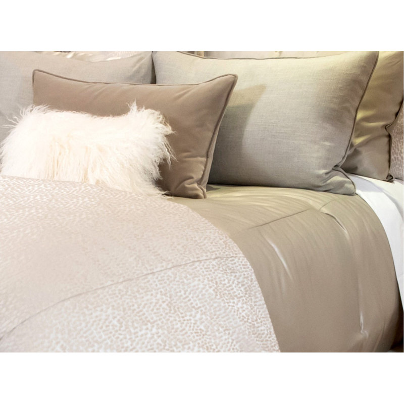 Opava - Champagne Foot Warmer, Queen
