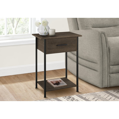Table d'appoint contemporaine avec rangement en chêne foncé et métal noir 24 po