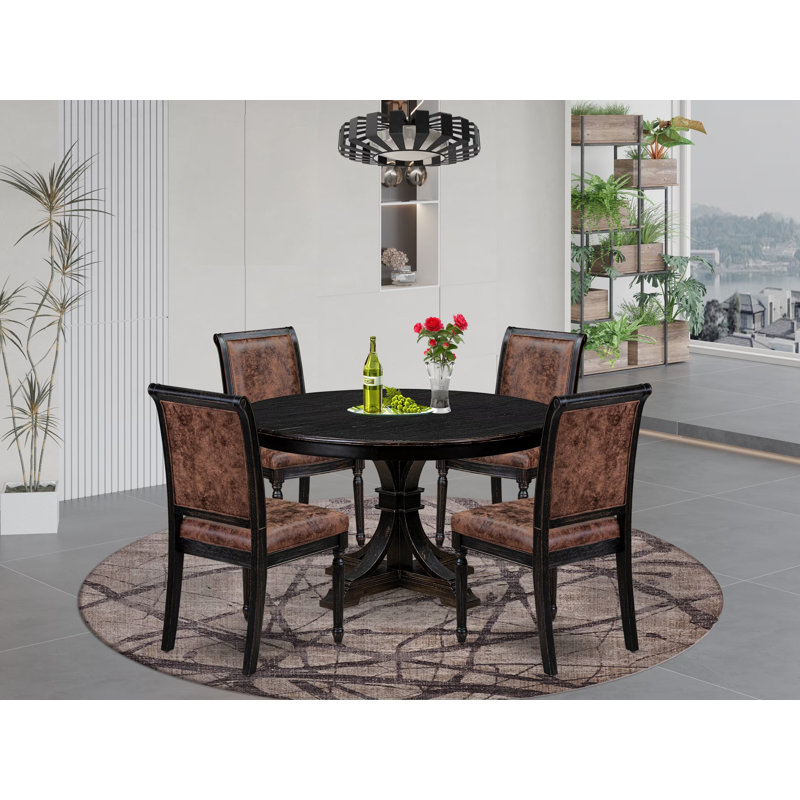 Ensemble de cuisine 5 pièces avec 4 chaises de salle à manger en polyester texturé brun, dossier haut et une table de cuisine moderne au fini noir sablé.