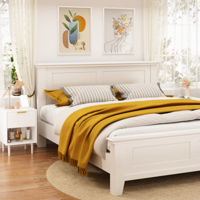 Table de chevet moderne blanche de 23,48 po de hauteur, un tiroir et une tablette ouverte, poignée décorative dorée, solution de rangement pour la chambre à coucher, style minimaliste, fabrication