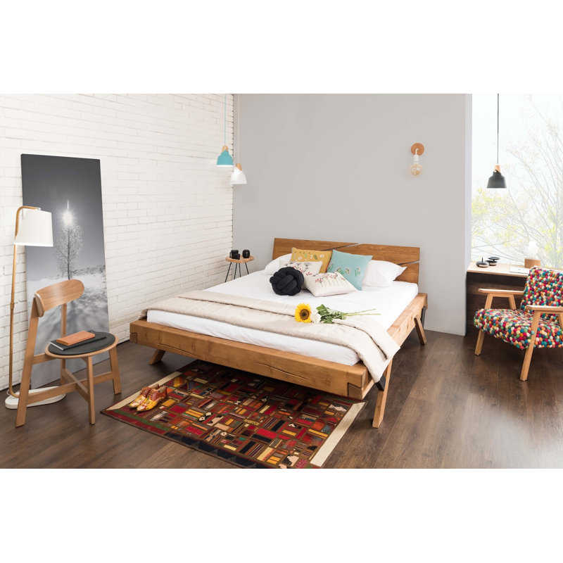 Fulton Bed, 200 x 200cm