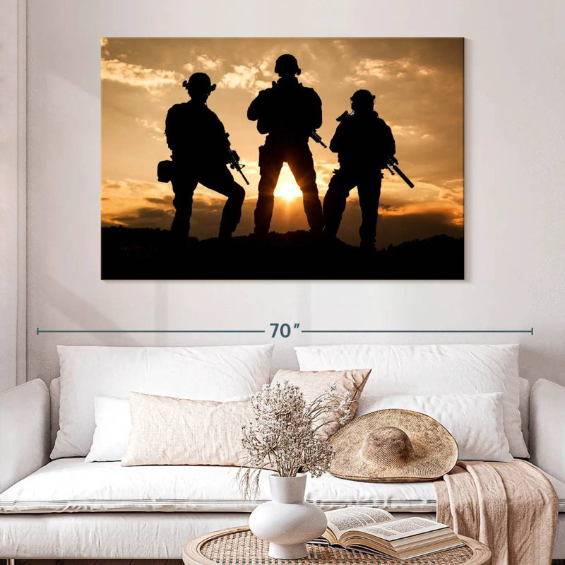 Militaires, H 30 po x l 45 po