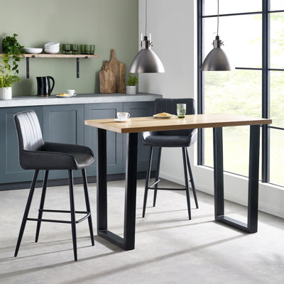 Creeksville 2 - Person Dining Set