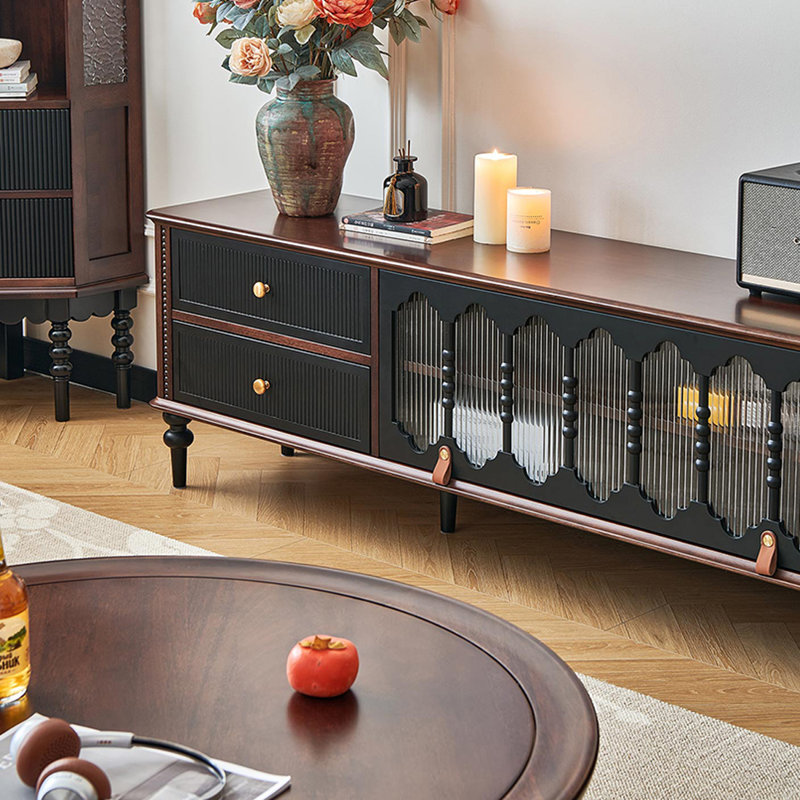 Meuble télé en noyer avec portes d'armoire en verre nervuré, H 21,65 po x L 86,61 po x l 15,75 po, Noir / brun