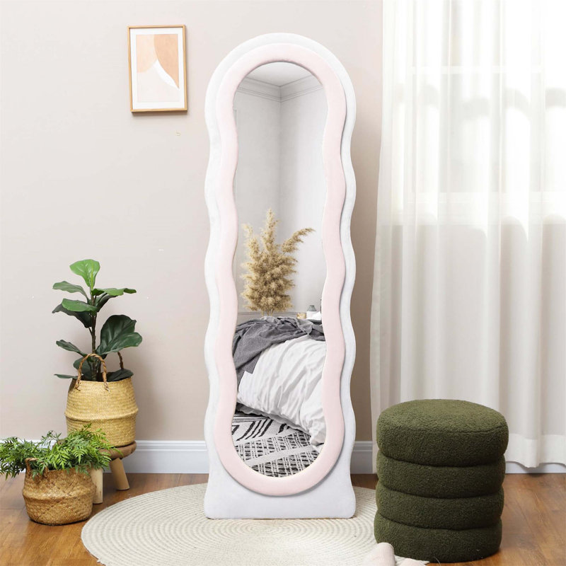 Demetrias Irregular Mirror, White/Pink