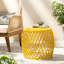 Table d'appoint en fer jaune mat à couper le souffle, design mis en valeur, 48,7 cm x 48,7 cm x 45 cm, capacité de charge de 9 kg. Table élégante et résistante.