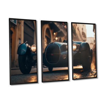 «Vintage Bugatti Racing in Italian Street», reproduction sur toile 3 pièces