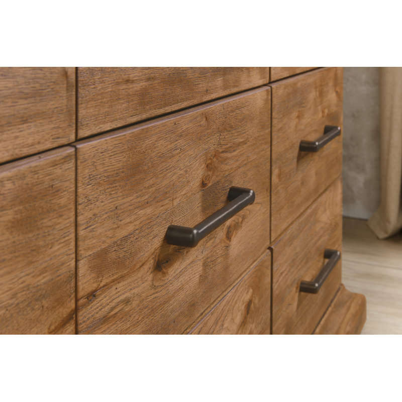 Big Sky Nine Drawer Dresser