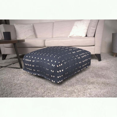Pouf carré en tissu bleu foncé et blanc