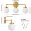 Luminaire de salle de bain à 3 lumières à intensité variable avec abat-jour en verre blanc soufflé à la main-133329474