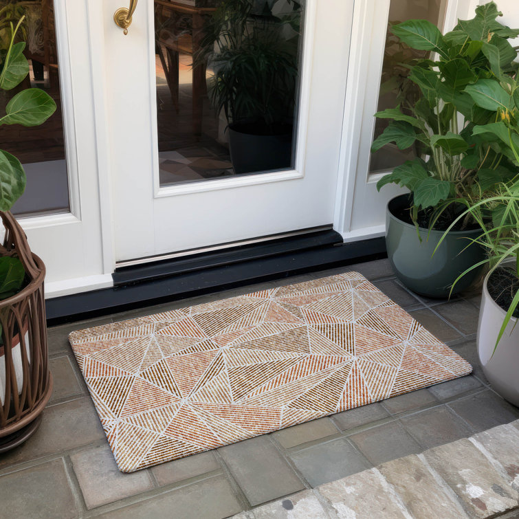 Itzayana Washable Geometric Indoor / Outdoor Rug