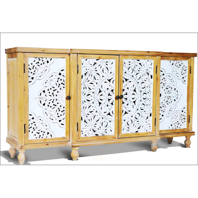 Meuble d'appoint sculpté à 4 portes avec étagères réglables, bois vieilli pour un rangement polyvalent et un design unique dans n'importe quelle pièce