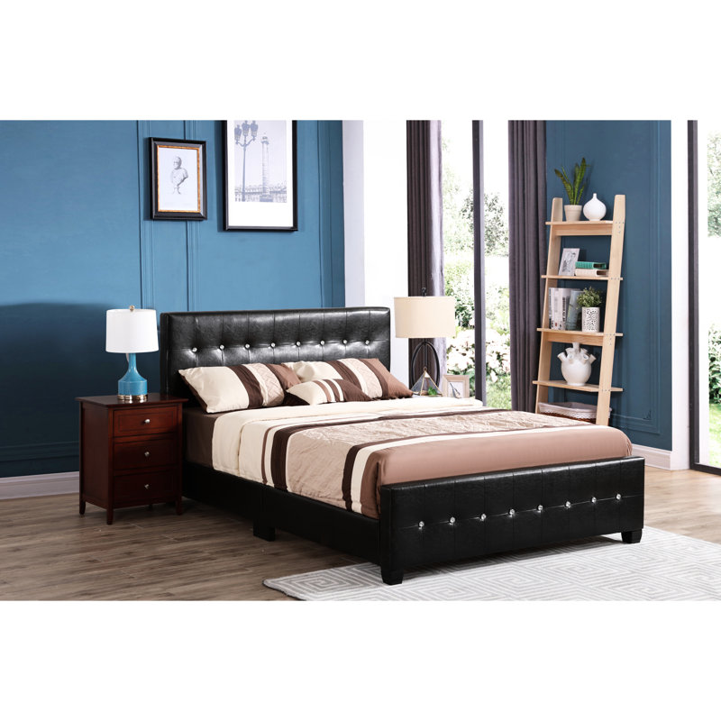 Élégant très grand lit noir durable. H 43 po x l 79 po x P 88 po. Style transitionnel. Rembourrage en mousse. Matériau en polyuréthane. Convient à différentes chambres à coucher pour le luxe de la chambre à coucher. Fabrication. Rembourrage. Thèmes