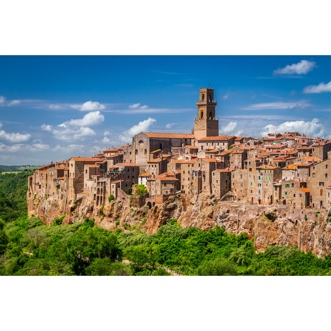 Pitigliano Stadt, Italien - Kunstdrucke auf Leinwand