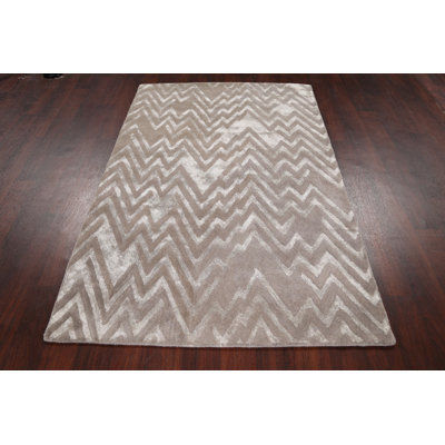 Mielke Chevron Indoor Rug