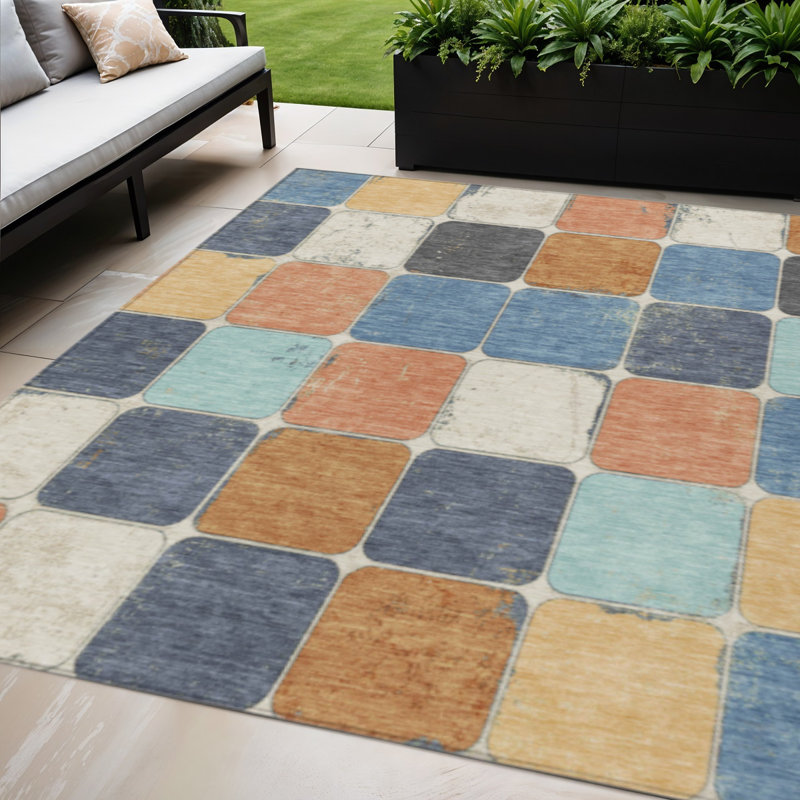 Tapis extérieur lavable à motif géométrique bleu rouille et denim 5 pi x 8 pi
