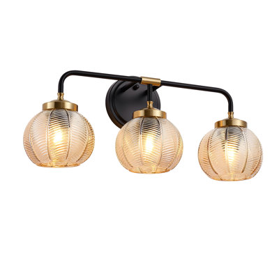 Barre d'éclairage de salle de bain 3 lumières 23,4 po noire et dorée avec abat-jour en verre texturé ambre, douilles E26, applique murale moderne pour miroir