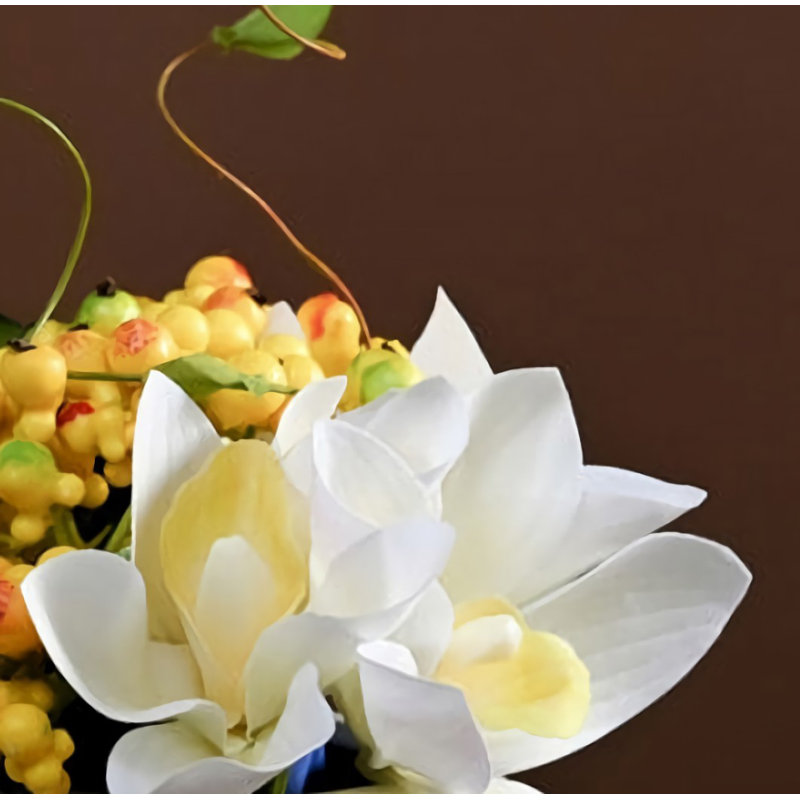 Décoration de fleurs simulées