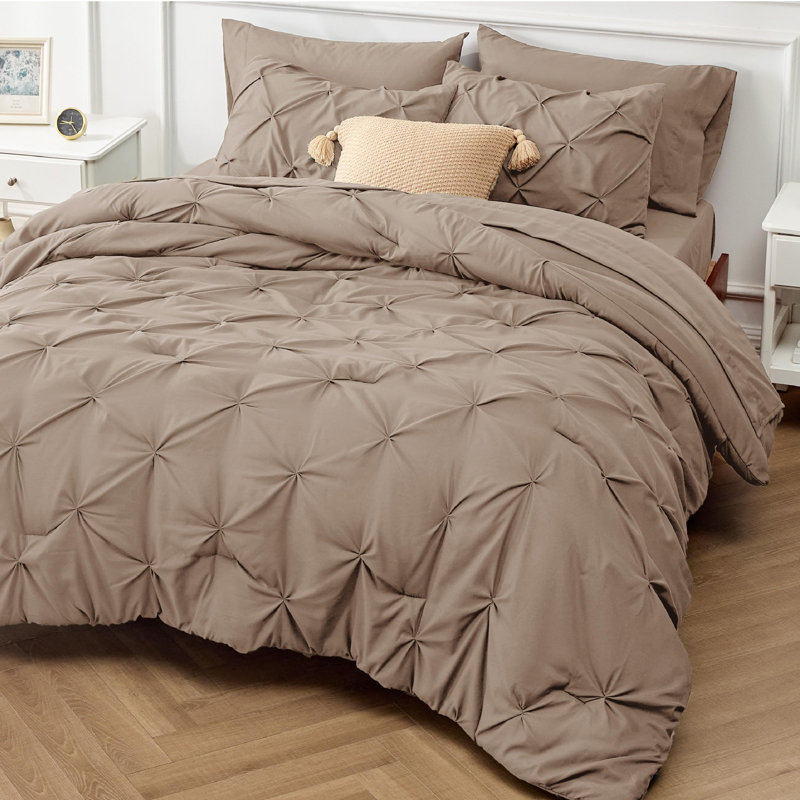 Bedsure Full Burgundy Pintuck Bed-in-a-Bag - Khaki Pinch Pleat Comforter Set with Sheets, Pillowcases & Shams (Set of 7)