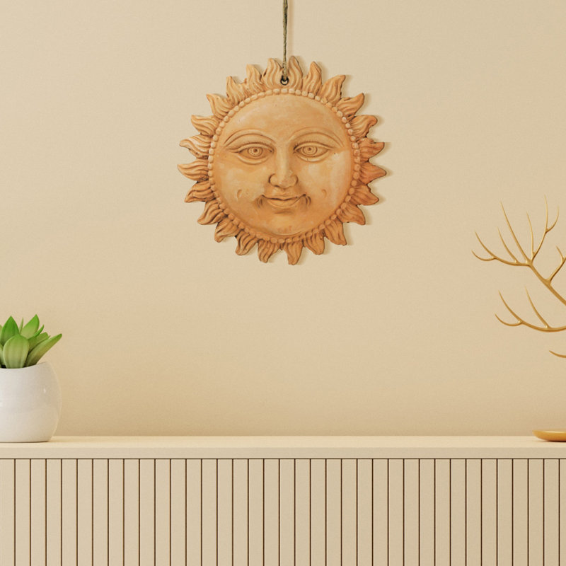 «Terracotta Sun», art mural suspendu