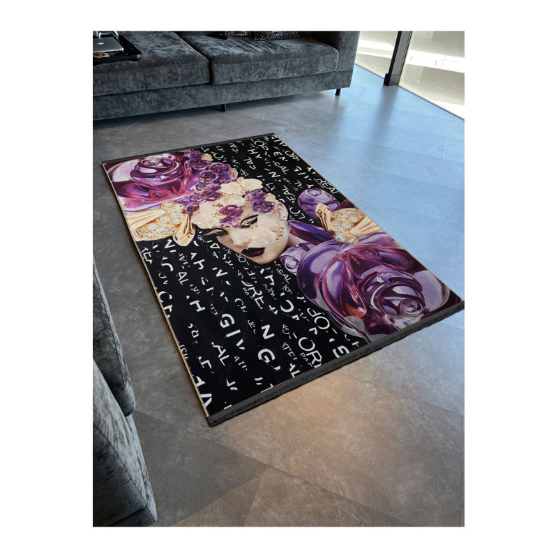 Tapis abstrait mauve à motif de roses, Sous-tapis rectangulaire 4 pi 7 po x 6 pi 7 po inc