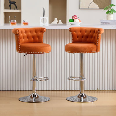 Ensemble de 2 tabourets de bar réglables en velours avec garniture cloutée chromée et très grande base antidérapante