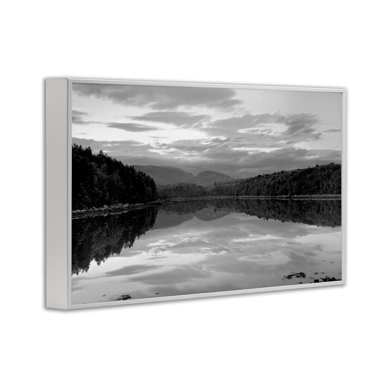 Giclée encadrée Acadia Reflection, 20 x 30, Coastal White Giclee Framed