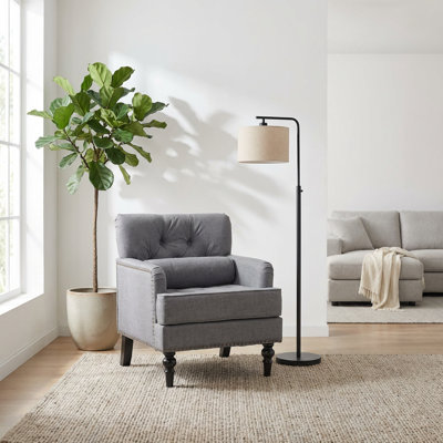 Fauteuil capitonné classique avec coussin décoratif et garniture cloutée Classic
