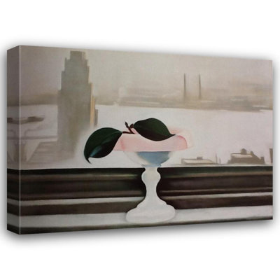 Plat rose et feuilles vertes