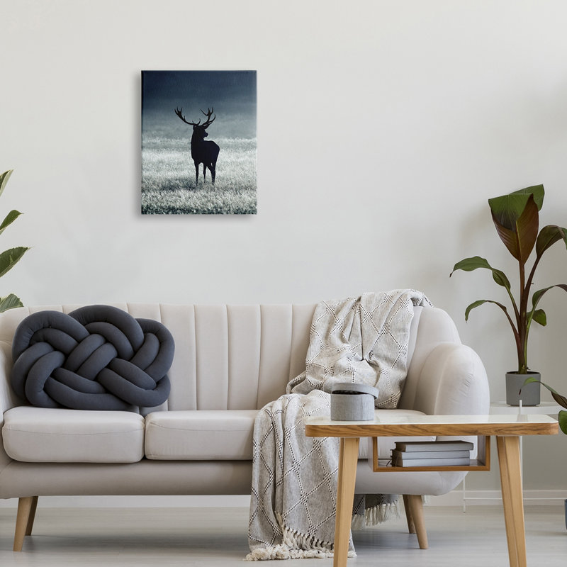 «Tranquil Deer Silhouette Foggy Winter Field Landscape» par Incado - photographie, Toile tendue, H 20 po x l 16 po x P 1,5 po