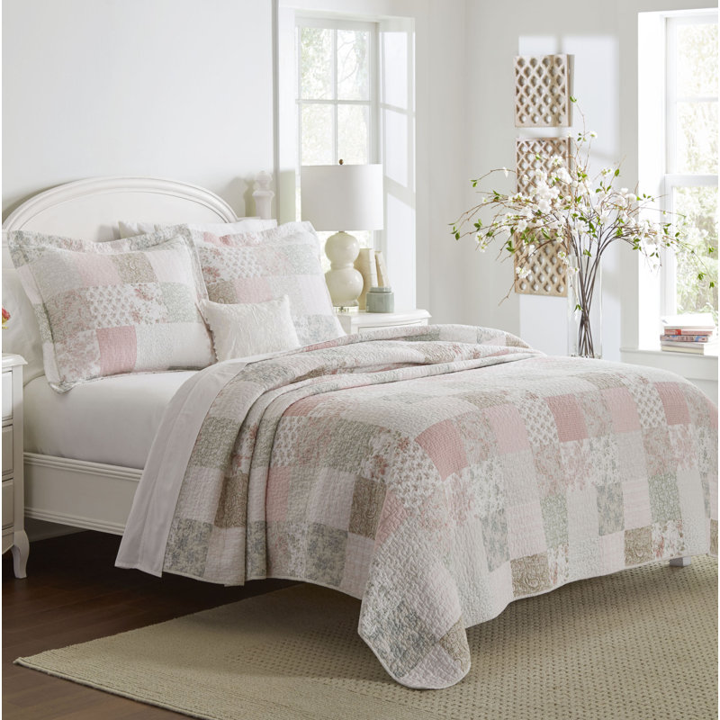 Celina Full Cotton Reversible Pink Patchwork Quilt Set
