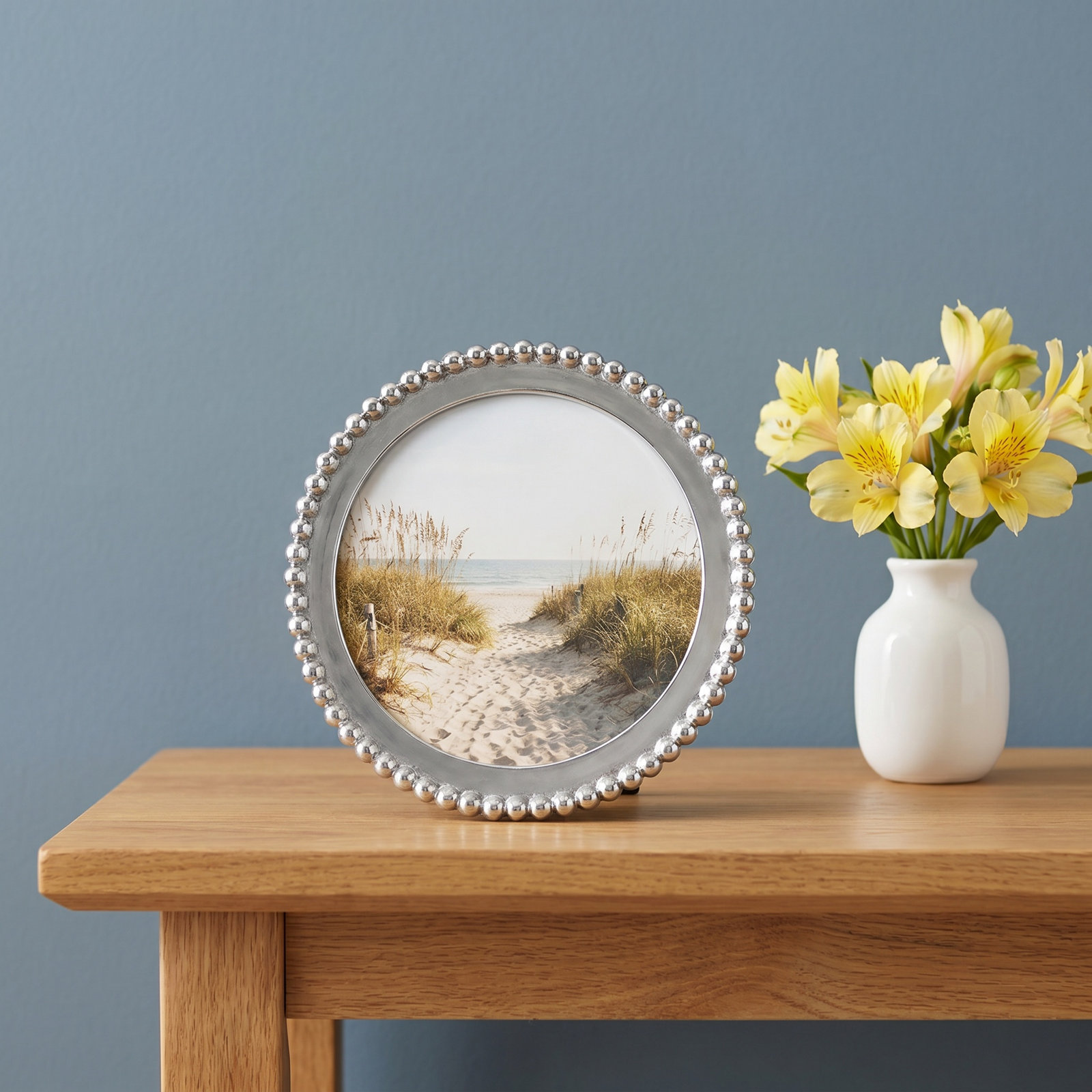 Silver Metal Beveled Picture Frame