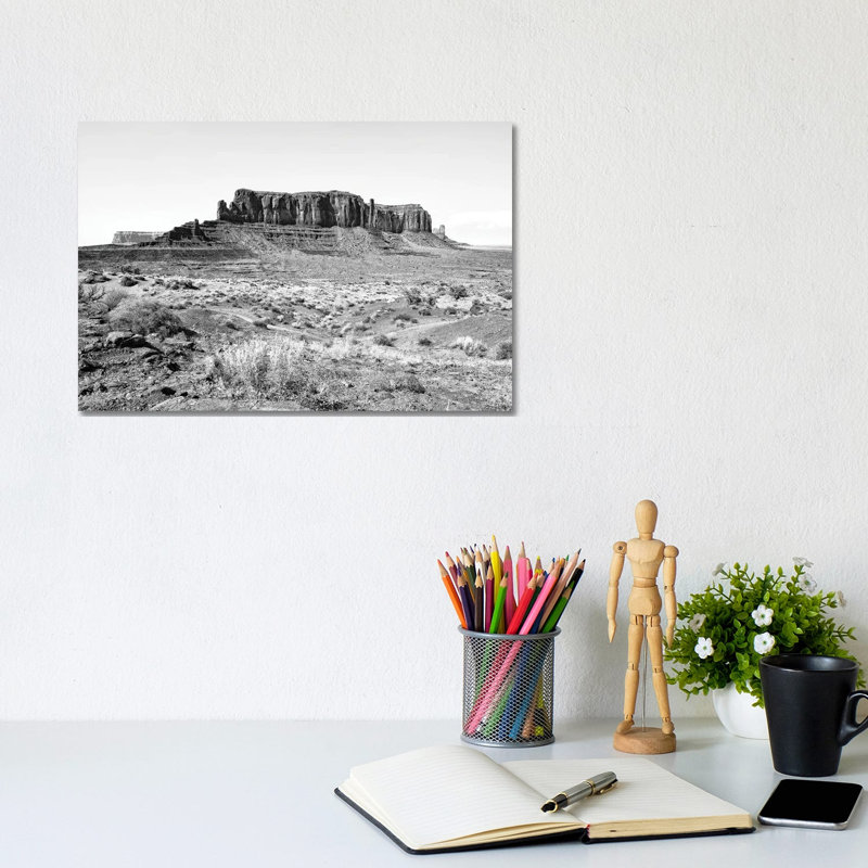 Monument Valley Navajo Tribal Park IV by Philippe Hugonnard - Wrapped Canvas Print, 20.32 cm H x 30.48 cm W
