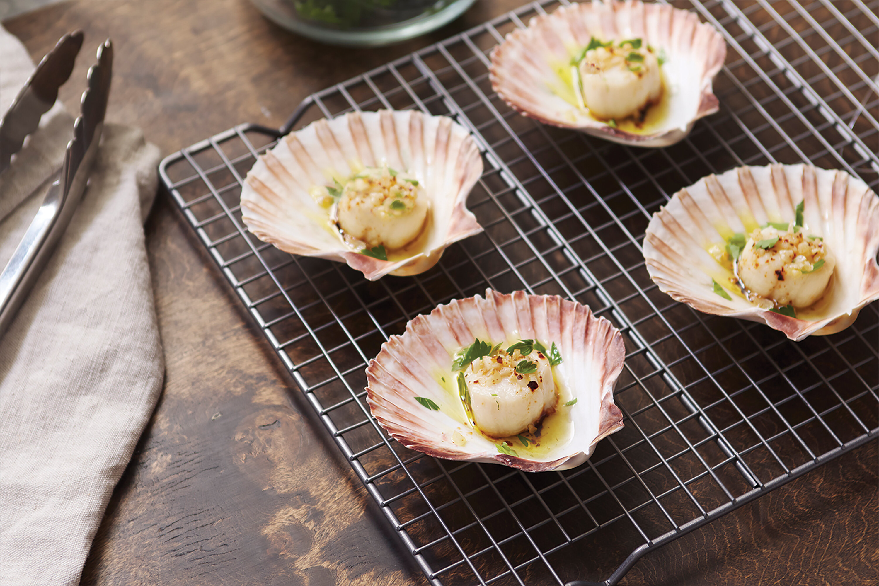 DIY: Sea Shell Dish  Shell dishes, Sea shells, Seashell dishes