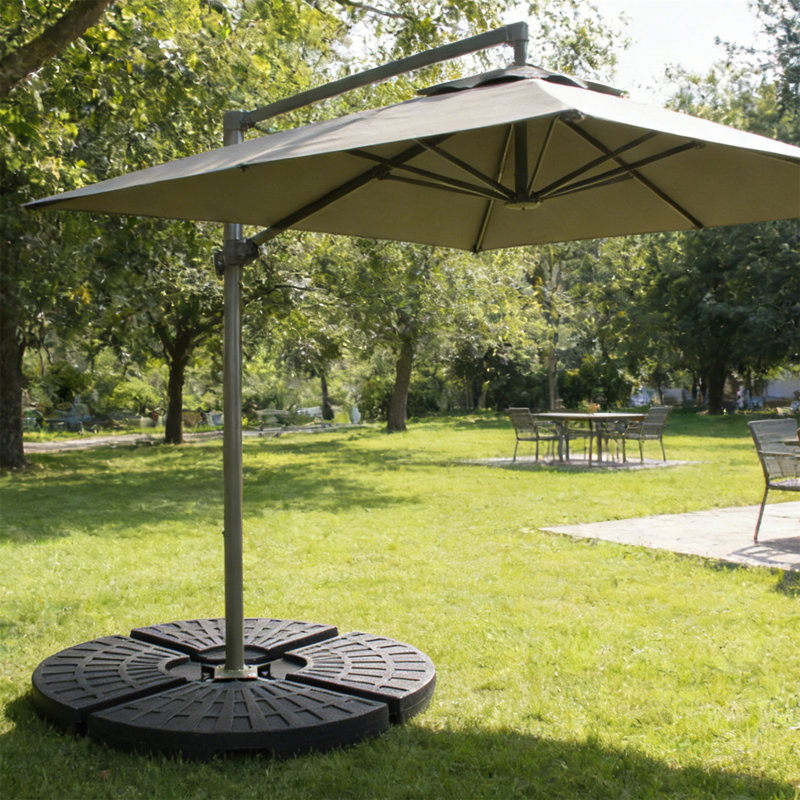 Base de parasol en porte-à-faux robuste de style ventilateur, 4 panneaux rechargeables avec de l'eau ou du sable (220 lb), PEHD résistant aux intempéries avec crochets de verrouillage en métal, empilable et portable, noir - pour la cour, la pelouse et la piscine