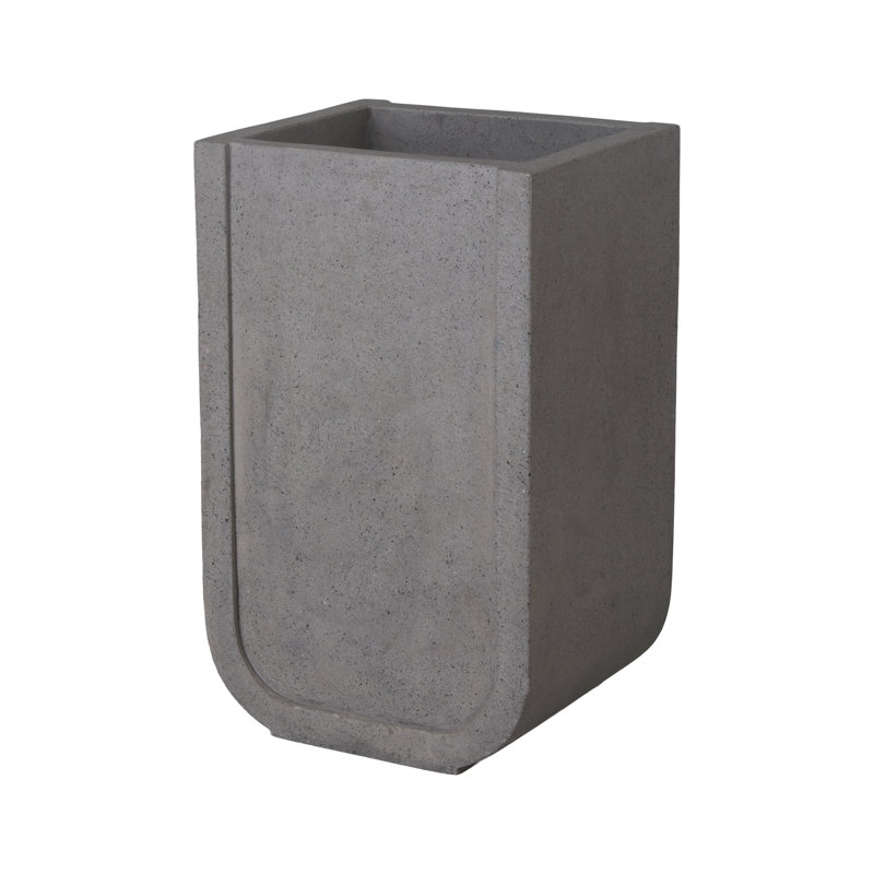 POT DE FLEURS URI GRIS 15,5 po x 14 po x 26 po URI, H 26 po x l 10 po x P 10 po