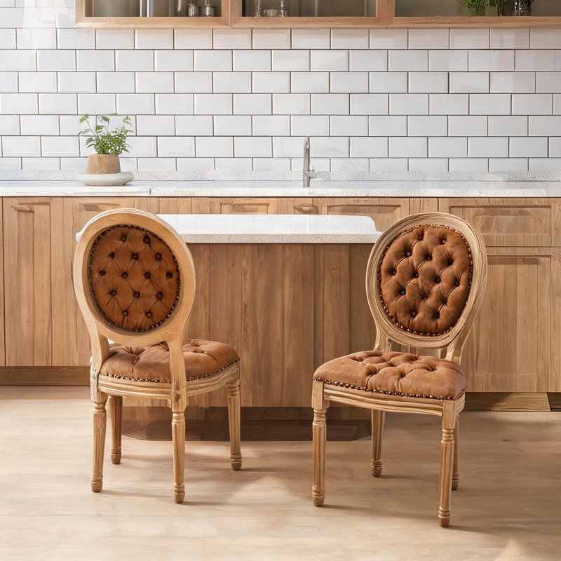 Ensemble de 2 chaises de salle à manger Parsons en similicuir avec dossier capitonné et garniture cloutée, structure en bois massif.